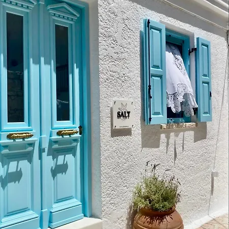 Salt Retreat - Seafront * Chalki Town