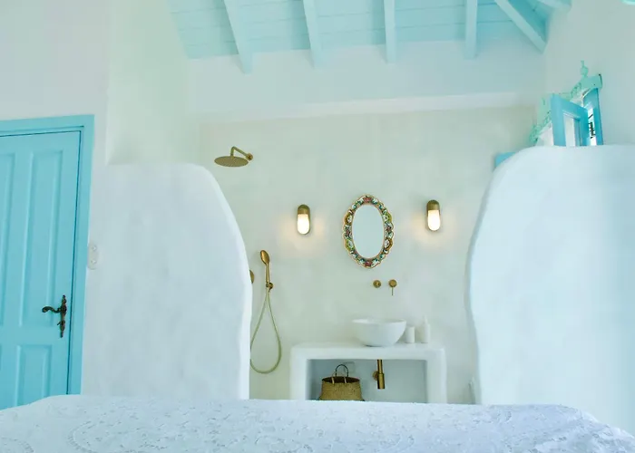 Salt Retreat - Seafront فيلة Chalki Town